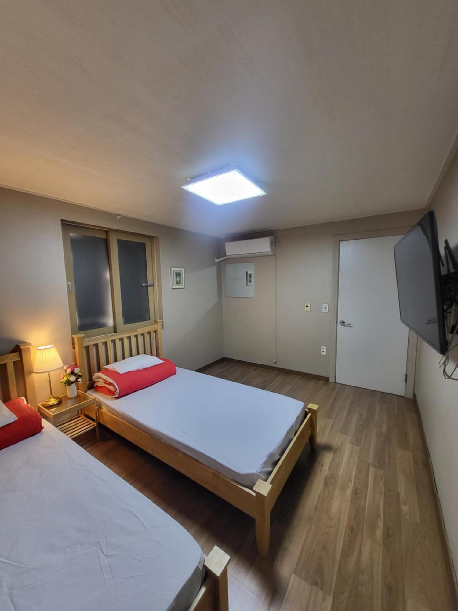 Red Guesthouse Seul Zewnętrze zdjęcie